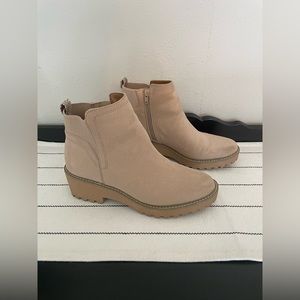 Size 10 Tan Booties
